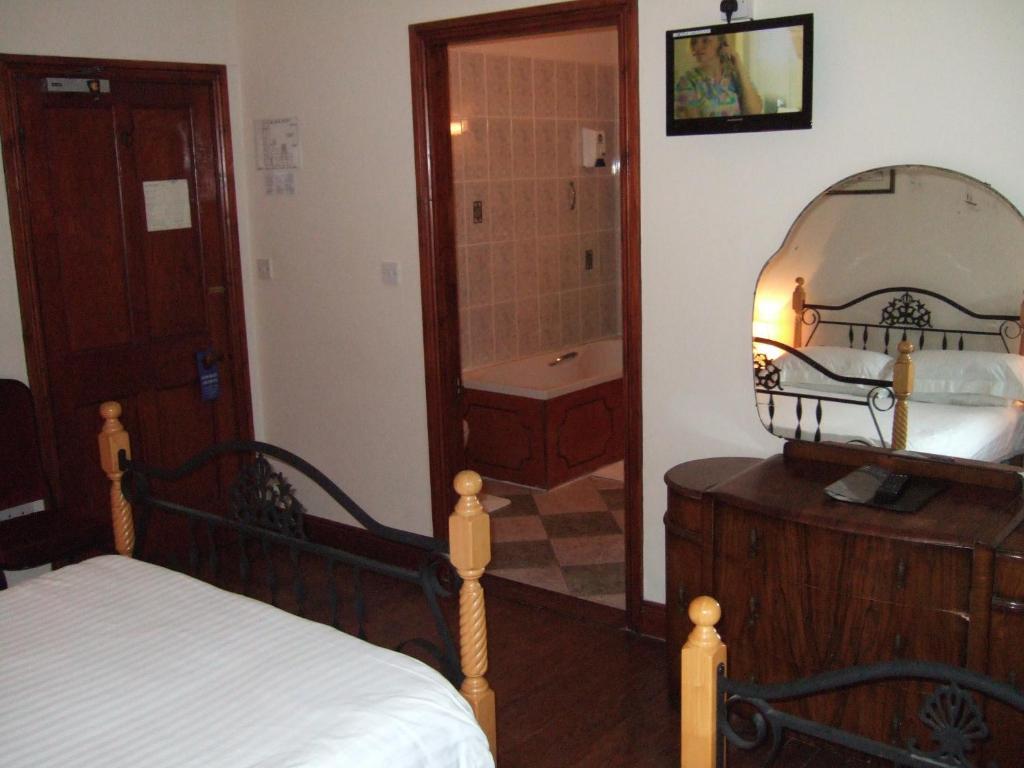 The Pilgrims Rest Hotel (Adults Only) 리스모어 객실 사진