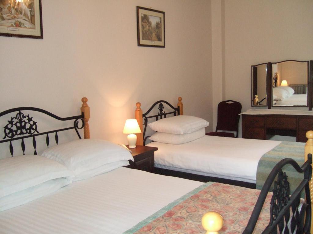 The Pilgrims Rest Hotel (Adults Only) 리스모어 객실 사진
